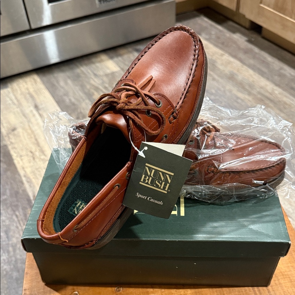 Nunn Bush Men's Tan Leather Boat Shoes NWT